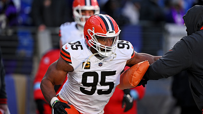 Myles Garrett, Cleveland Browns