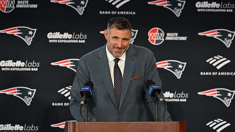 NFL: New England Patriots Mike Vrabel Press Conference