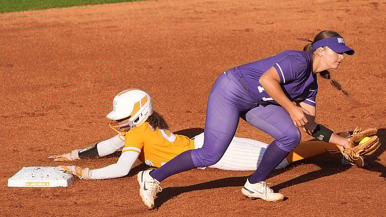 Syndication: The Knoxville News-Sentinel