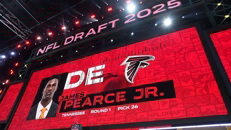 Atlanta Falcons, James Pearce Jr