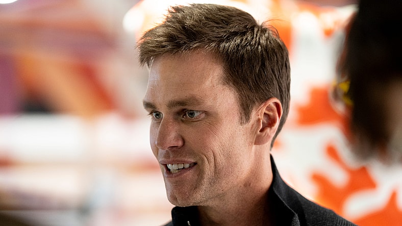 Syndication: The Record, Tom Brady