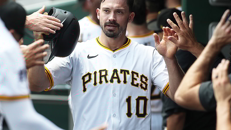 Pittsburgh Pirates right fielder Bryan Reynolds