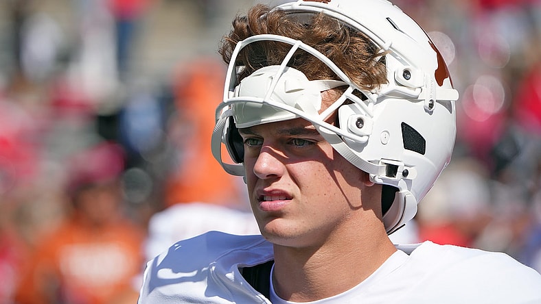 Texas Longhorns quarterback Arch Manning