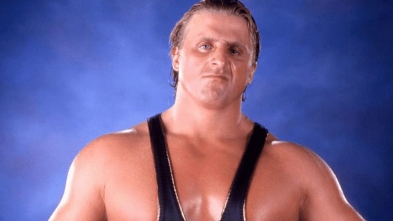 8 WWE wrestlers who died young