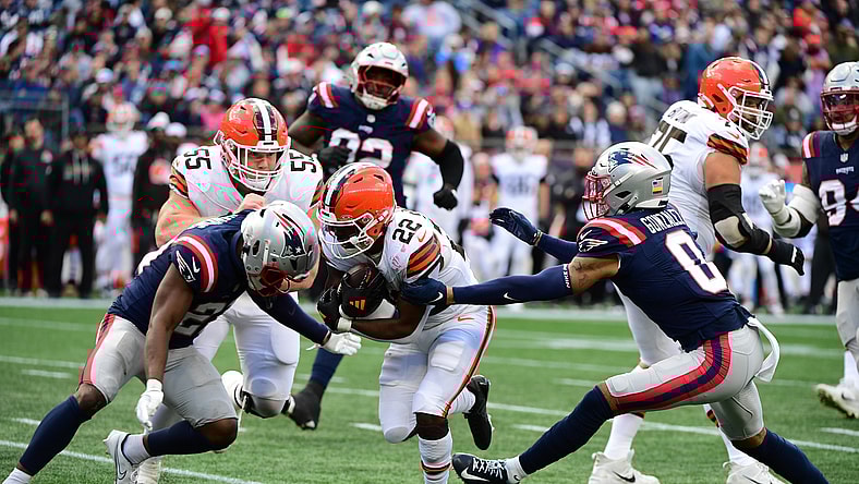 NFL: Cleveland Browns at New England Patriots