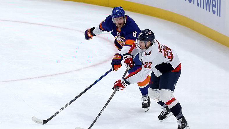 NHL: Washington Capitals at New York Islanders