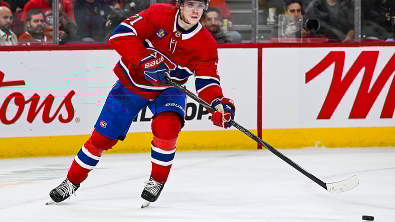 NHL: Chicago Blackhawks at Montreal Canadiens