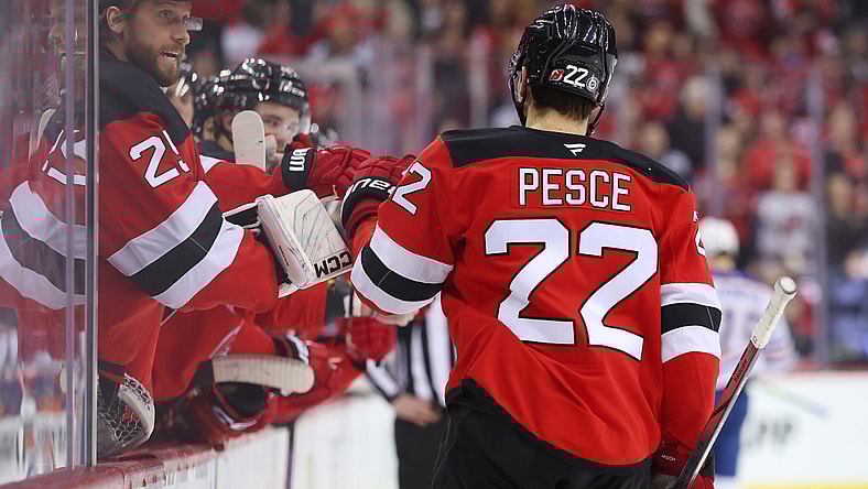 NHL: Edmonton Oilers at New Jersey Devils