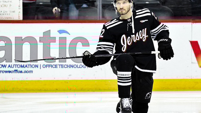 NHL: Pittsburgh Penguins at New Jersey Devils