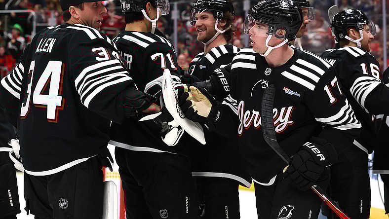 NHL: St. Louis Blues at New Jersey Devils