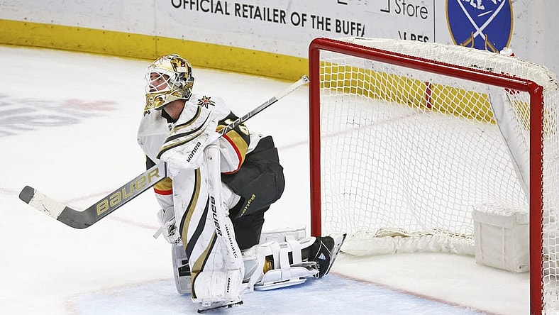 Golden Knights game, Logan Thompson