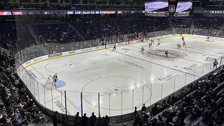 Carter Hart makes his first AHL start with the Henderson Silver Knights