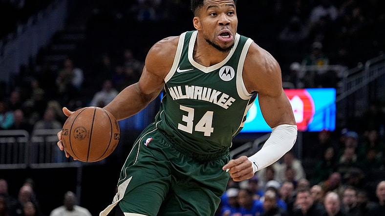 NBA: Detroit Pistons at Milwaukee Bucks