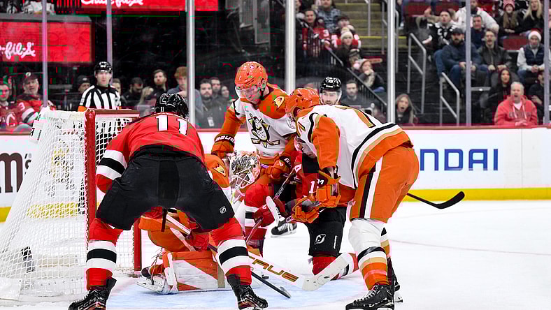 NHL: Anaheim Ducks at New Jersey Devils