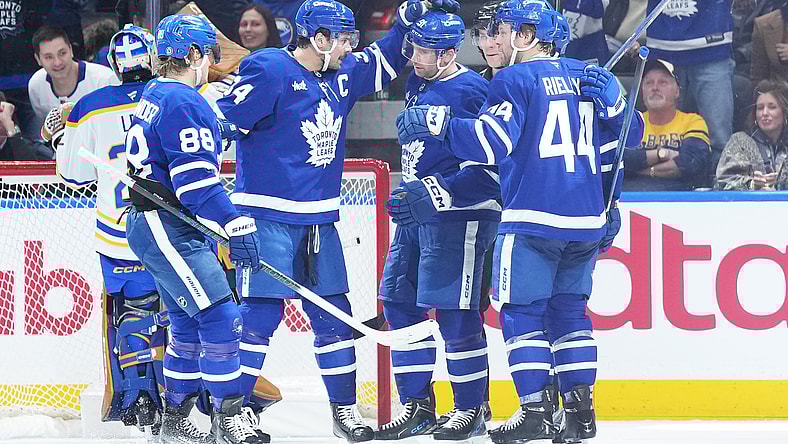 NHL: Buffalo Sabres at Toronto Maple Leafs