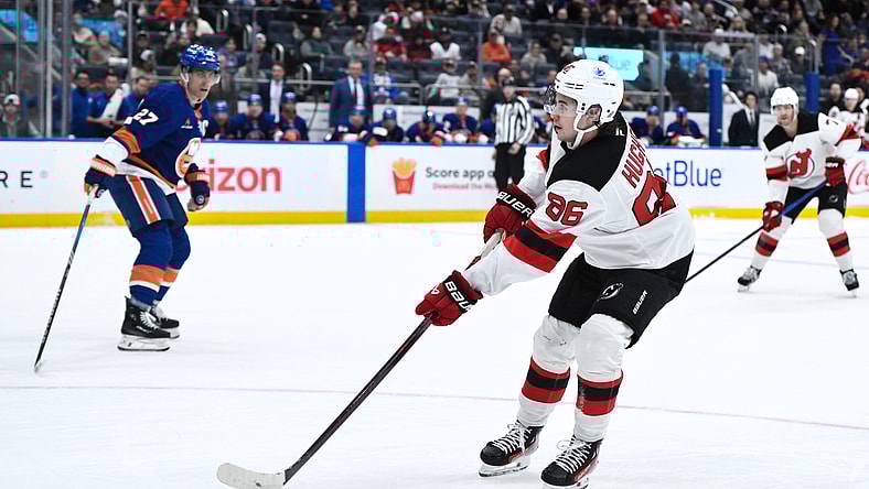 NHL: New Jersey Devils at New York Islanders