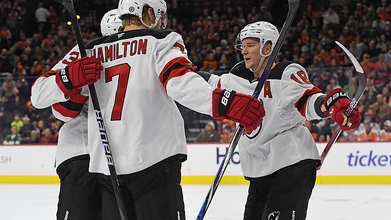 NHL: New Jersey Devils at Philadelphia Flyers