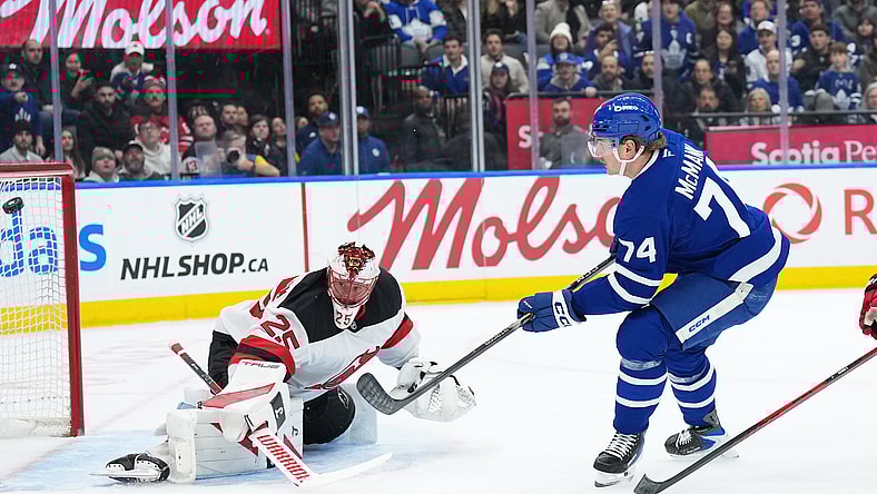 NHL: New Jersey Devils at Toronto Maple Leafs