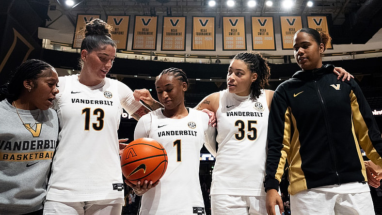 college basketball rankings