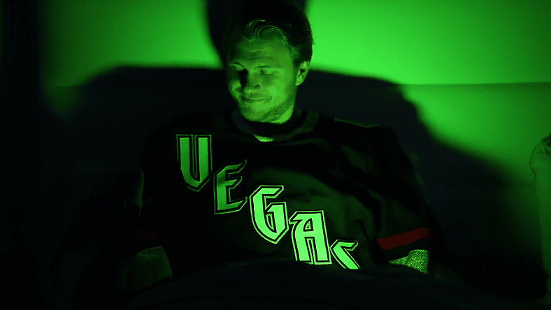 William Karlsson, Vegas Golden Knights reverse retro jersey (Photo- Vegas Golden Knights via Twitter)