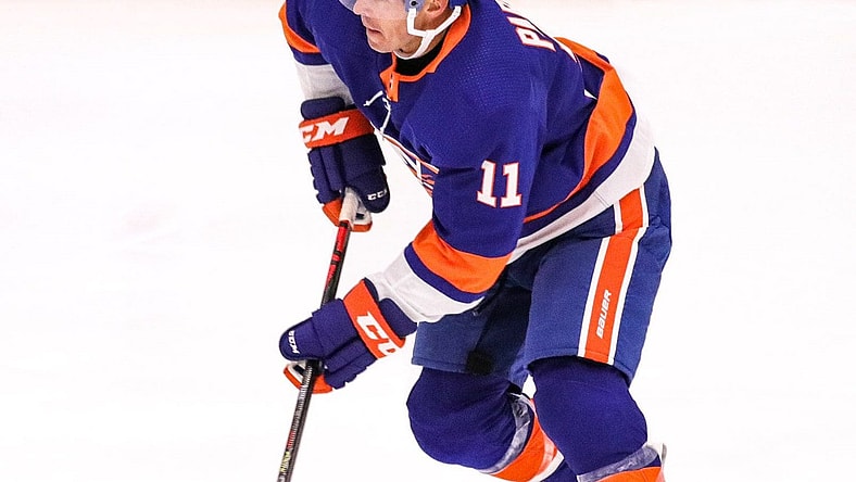 Zach Parise Vegas Golden Knights NHL trade rumors, New York Islanders (Photo- New York Islanders via Twitter)