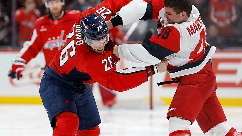 NHL: Carolina Hurricanes at Washington Capitals