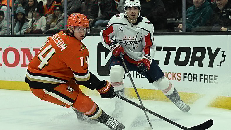 NHL: Washington Capitals at Anaheim Ducks