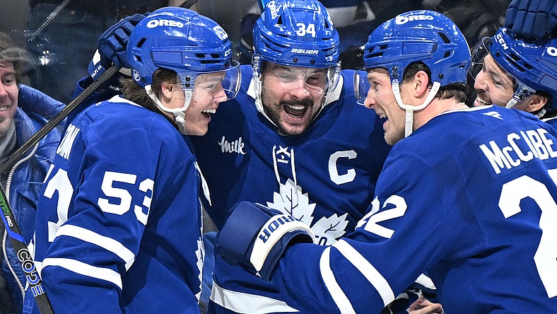 NHL: Winnipeg Jets at Toronto Maple Leafs