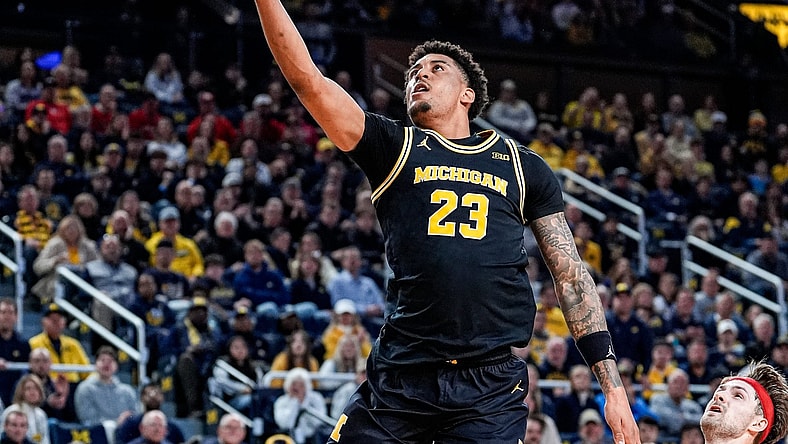 college basketball rankings