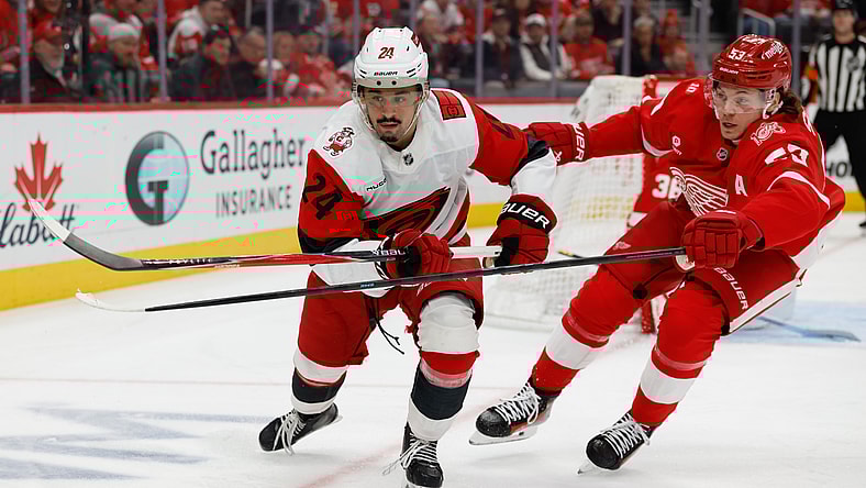 NHL: Carolina Hurricanes at Detroit Red Wings