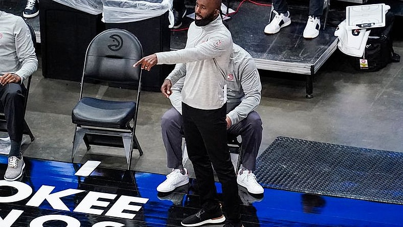 NBA rumors: Hawks fire Lloyd Pierce