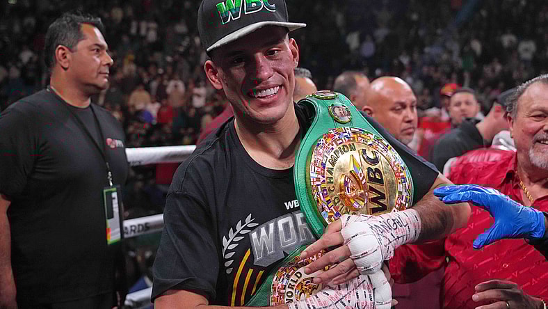 Boxing: Benavidez vs Plant