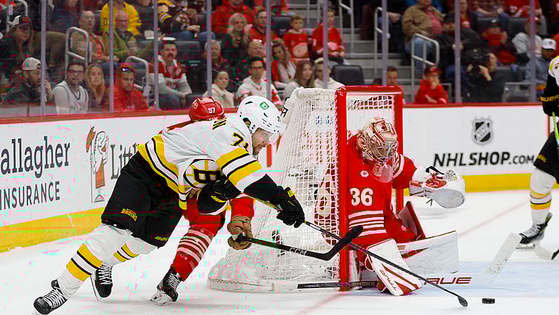 NHL: Boston Bruins at Detroit Red Wings