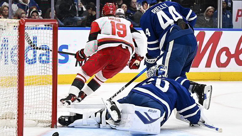 NHL: Carolina Hurricanes at Toronto Maple Leafs