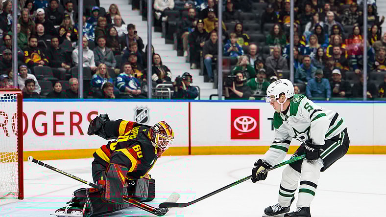 NHL: Dallas Stars at Vancouver Canucks