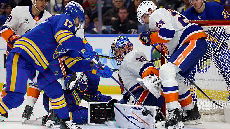 NHL: New York Islanders at Buffalo Sabres