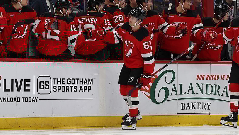 NHL: New York Rangers at New Jersey Devils