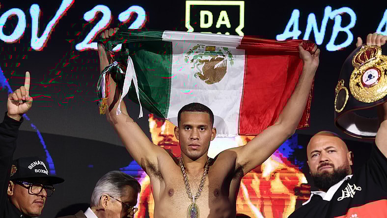 David Benavidez Calls Out Canelo Alvarez Again as Super Fight Hopes Fade