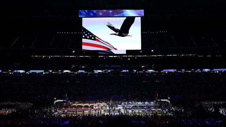 NCAA Basketball: Final Four National Semifinal-Illinois at Connecticut