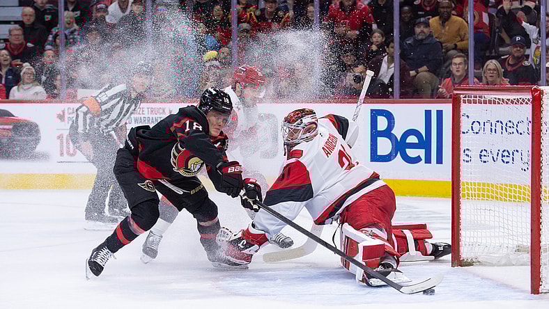 NHL: Carolina Hurricanes at Ottawa Senators