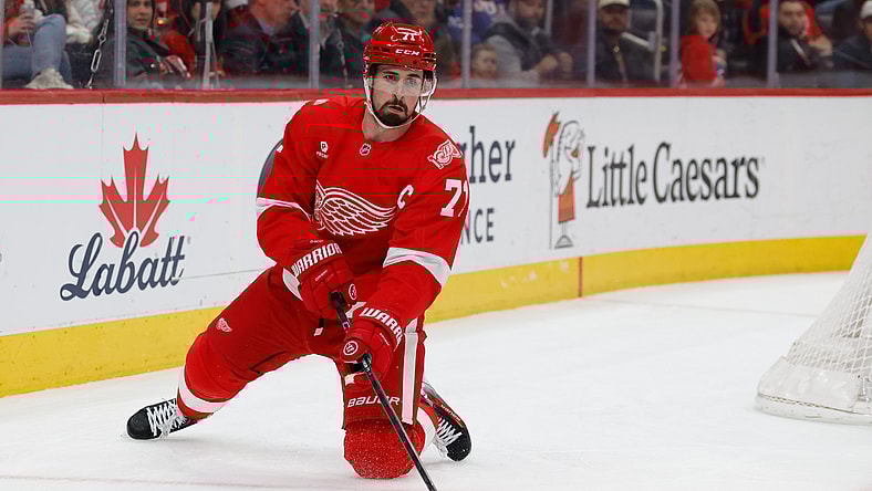 NHL: Columbus Blue Jackets at Detroit Red Wings