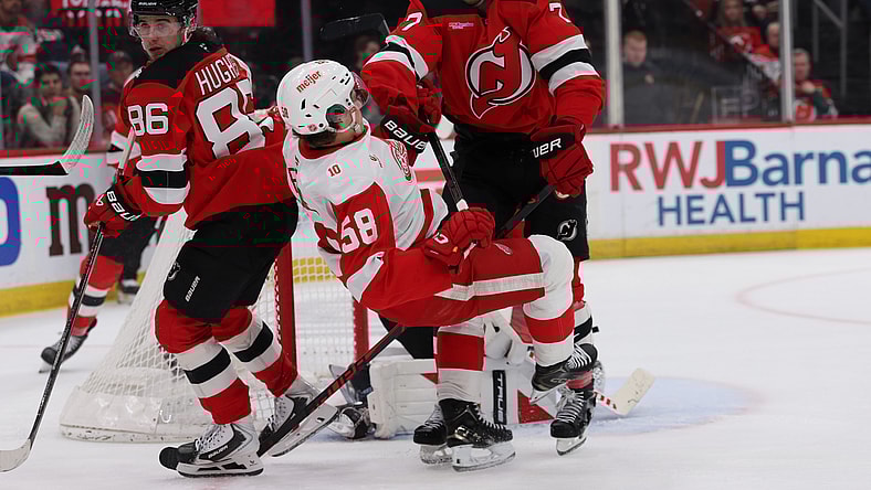 NHL: Detroit Red Wings at New Jersey Devils