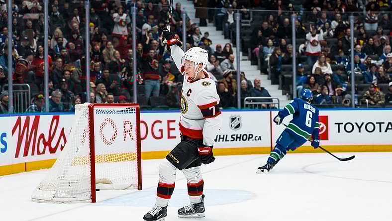NHL: Ottawa Senators at Vancouver Canucks
