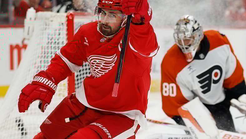 NHL: Philadelphia Flyers at Detroit Red Wings