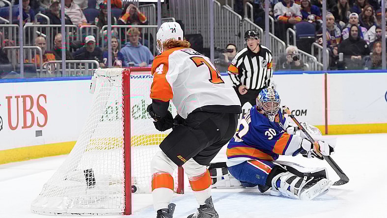 NHL: Philadelphia Flyers at New York Islanders