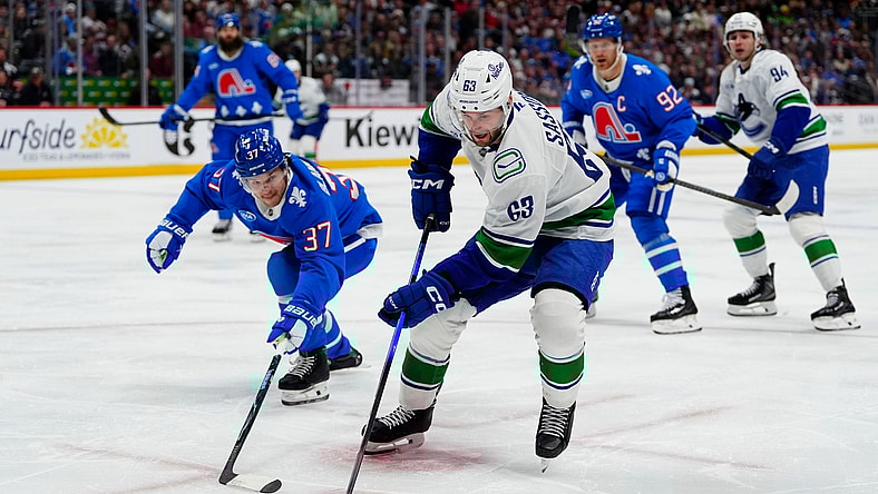 NHL: Vancouver Canucks at Colorado Avalanche