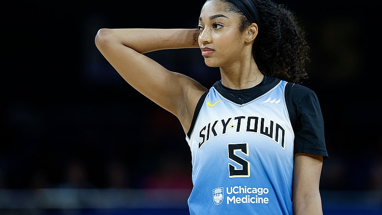 WNBA: Connecticut Sun at Chicago Sky