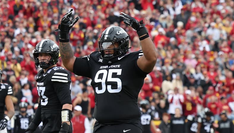 NCAA Football: Brigham Young at Iowa State