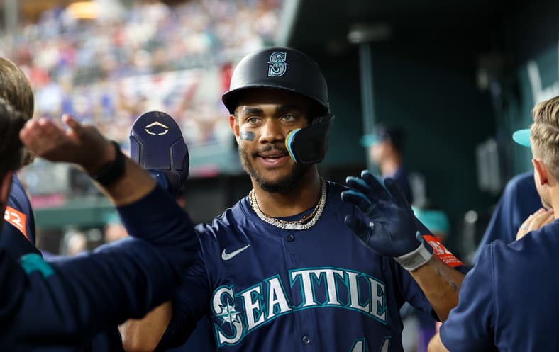 Seattle Mariners center fielder Julio Rodriguez
