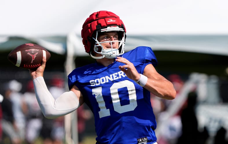 Top 25 college football rankings